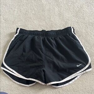 Nike Women's Black and White Athletic Shorts Size Large Drawstring